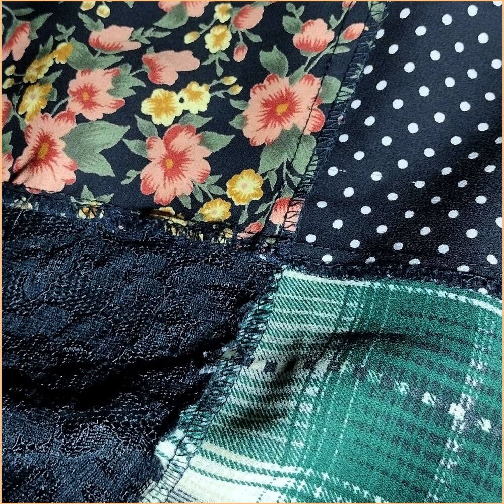 Xl - Express 5 Button Patchwork Vest - image 4